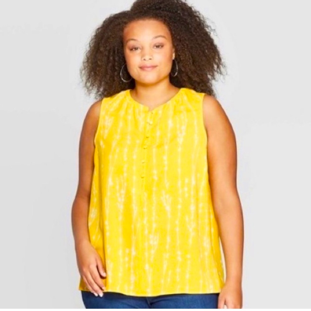 🎉HOST PICK🎉 Ava & Viv sleeveless yellow floral top - Picture 1 of 8